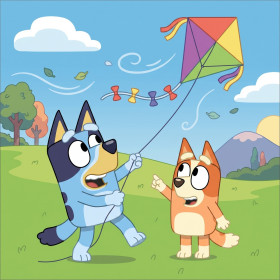 Bluey et Bingo font voler un cerf-volant