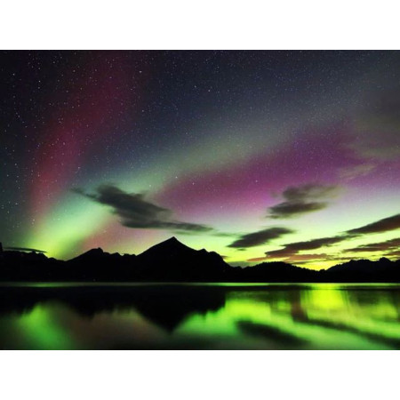  Sérénité Pourpre sur le Lac Mystique Diamond Painting Aurore boreal