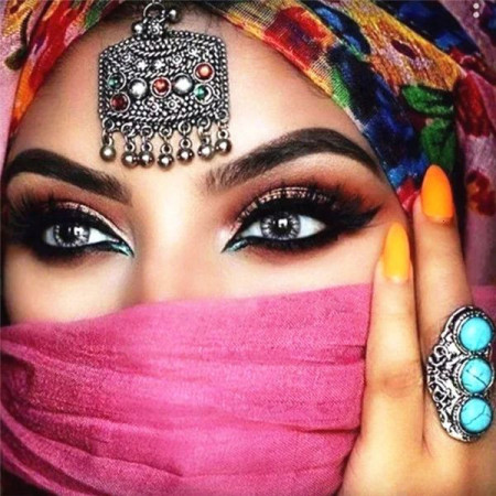  Arabische Frau Inaya Diamond Painting Frau der Welt