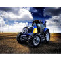 Tracteur Bleu et Jaune sous un Ciel Tourmenté Diamond Painting