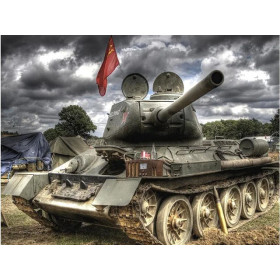 Char d'Assaut Soviétique sous l'Orage Diamond Painting