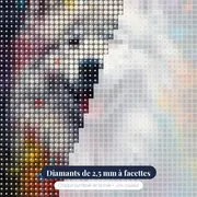 Samoyède au Doux Sourire – gros plan des diamants