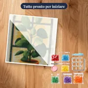 Pianta d'appartamento verde davanti alla finestra ad arco Diamond Painting – kit pronto per iniziare