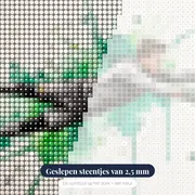 Duikende Doelman In Aquarel Spatpatroon – close-up van de steentjes