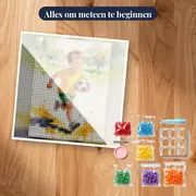 Jonge Voetballer Met Bal In Aquarel – pakket klaar om te beginnen