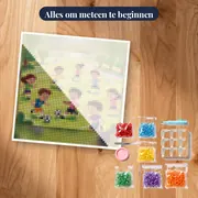 Kinderen Spelen Voetbal In Het Park – pakket klaar om te beginnen