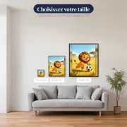 Lionceau Footballeur Dans La Savane – tailles disponibles
