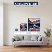 Jetée en bois sur un lac de montagne à l'aube – tailles disponibles