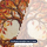 Herfst Levensboom met Vurige Bladeren in Cirkel – close-up van de steentjes