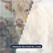 Mucca Highland Crema nella Nebbia Mattutina – primo piano dei diamanti