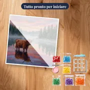 Mucca delle Highlands nel lago all'alba – kit pronto per iniziare