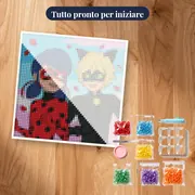 Ladybug e Chat Noir con petali di rosa – kit pronto per iniziare
