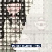 Thé partagé avec un chat – gros plan des diamants