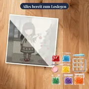 Mädchen schmückt Weihnachtsbaum – Set bereit zum Loslegen