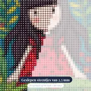 Gorjuss-meisje op Lieveheersbeestjesblad – close-up van de steentjes