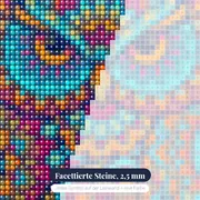 Mandala-Eule in leuchtenden Farben – Nahaufnahme der Steine