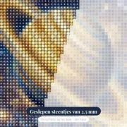 Saturnus met gouden ringen in het heelal – close-up van de steentjes