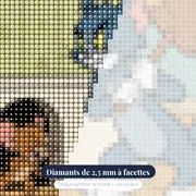 Tom au maillet guette Jerry malicieux – gros plan des diamants
