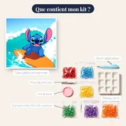 Stitch surfant sur une vague turquoise – contenu du kit