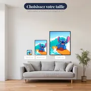 Stitch surfant sur une vague turquoise – tailles disponibles