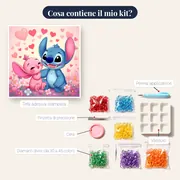 Stitch e Angel seduti sotto una pioggia di cuori – contenuto del kit