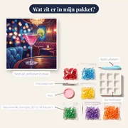 Roze cocktail in stijlvolle bar – inhoud van het pakket