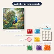 Pauw met uitgespreide staart in tuin – inhoud van het pakket