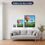 Ballon und Oldtimer-Flugzeug über dem Tal – verfügbare Größen