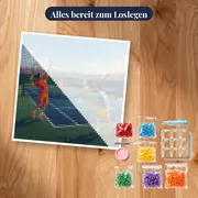 Doppel auf sonnigem Sandplatz in bunten Outfits – Set bereit zum Loslegen
