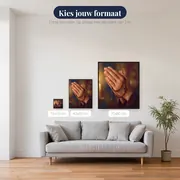 Biddende handen met rozenkrans bij kaarslicht – beschikbare formaten