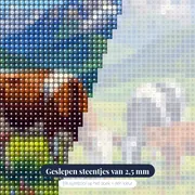 Koeienfamilie in bloemenwei met Alpen – close-up van de steentjes