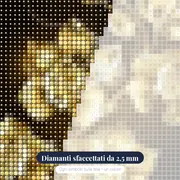 Fiori neri e gialli Mia – primo piano dei diamanti