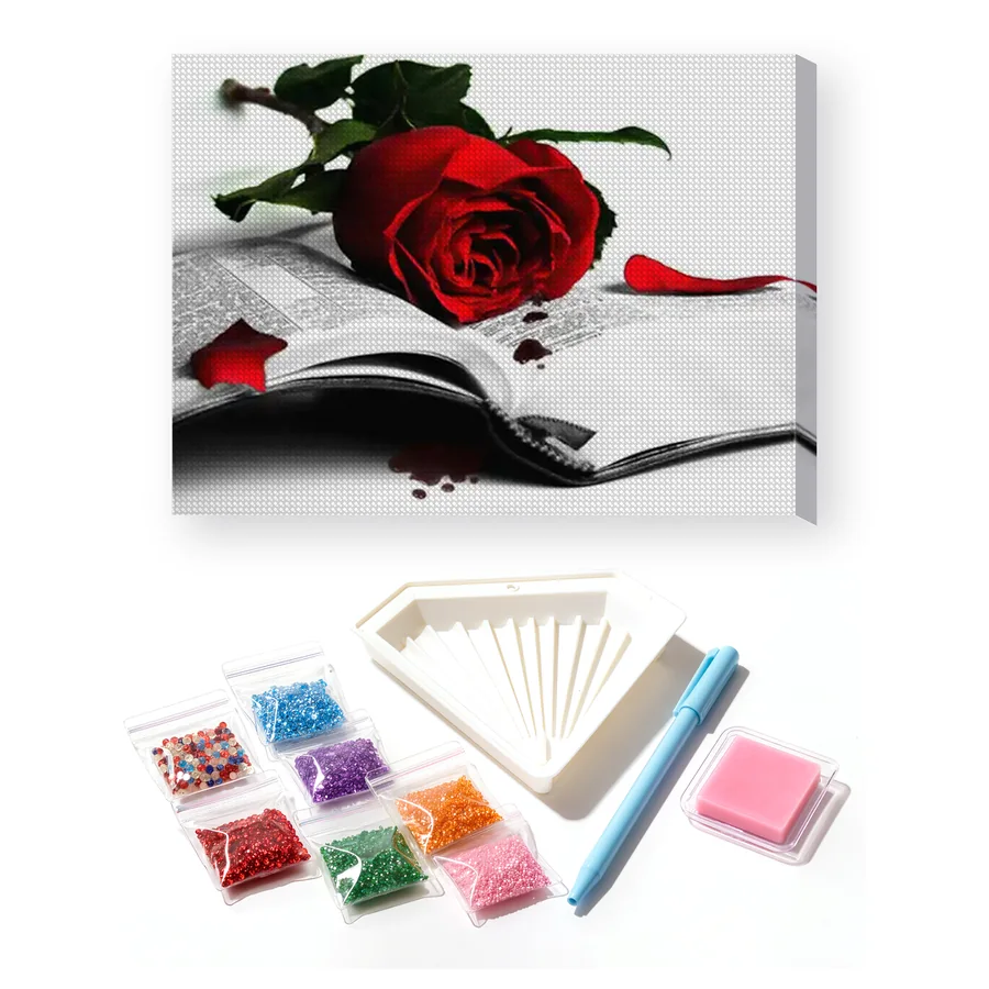 Rosa Rossa su Libro Antico