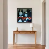 Cinq Chats Ébouriffés sur le Mur de Briques – Entrée