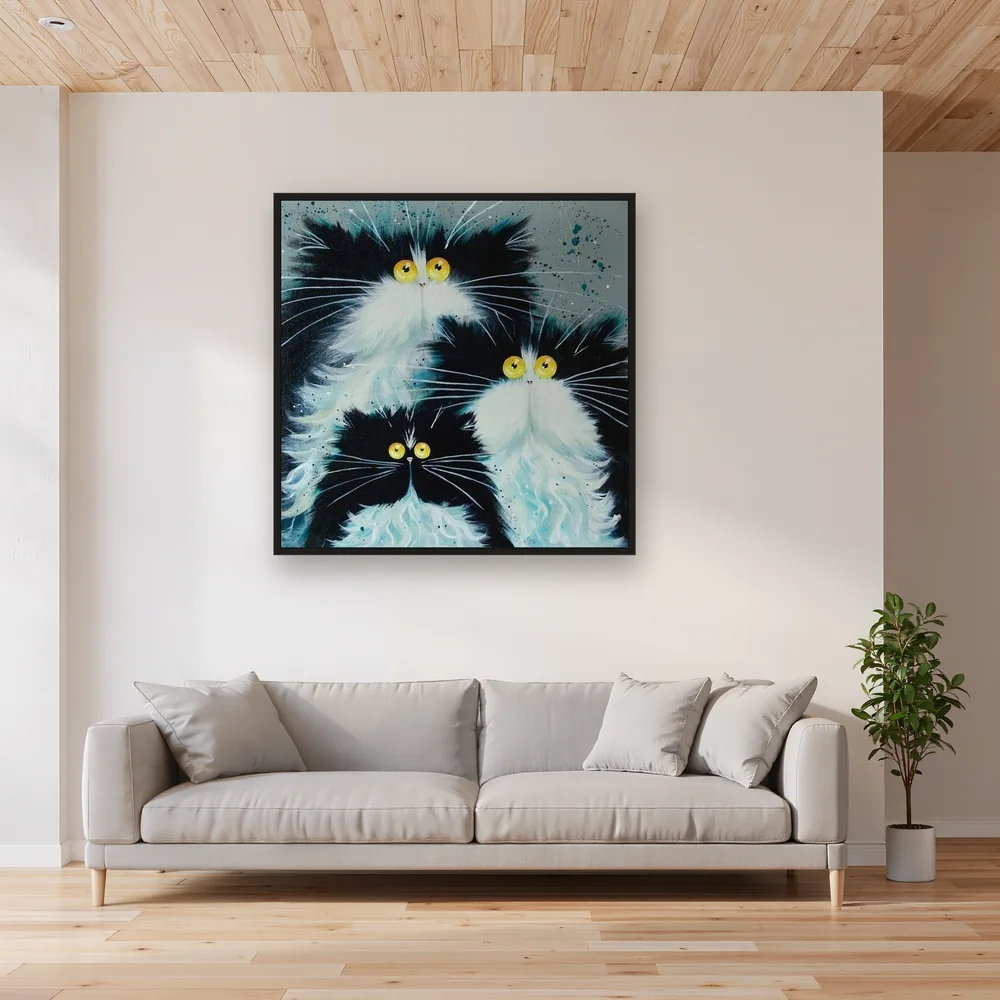 Chats Ébouriffés aux Yeux de Topaze – Salon