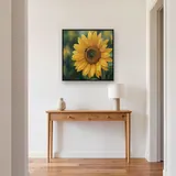 Gros plan tournesol et abeille butineuse – Entrée