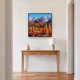Gouden lariksen op besneeuwde bergtoppen onder blauwe lucht – Hal