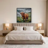 Vache des Highlands sous la pluie écossaise – Chambre