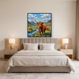 Troupeau de vaches Highland dans une vallée montagneuse – Chambre