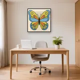 Papillon Symétrique aux Couleurs Vives – Bureau