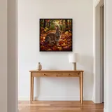 Lapin brun parmi les feuilles d'automne – Entrée
