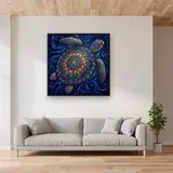 Tortue Mandala aux Reflets d'Or – mis en situation dans un salon