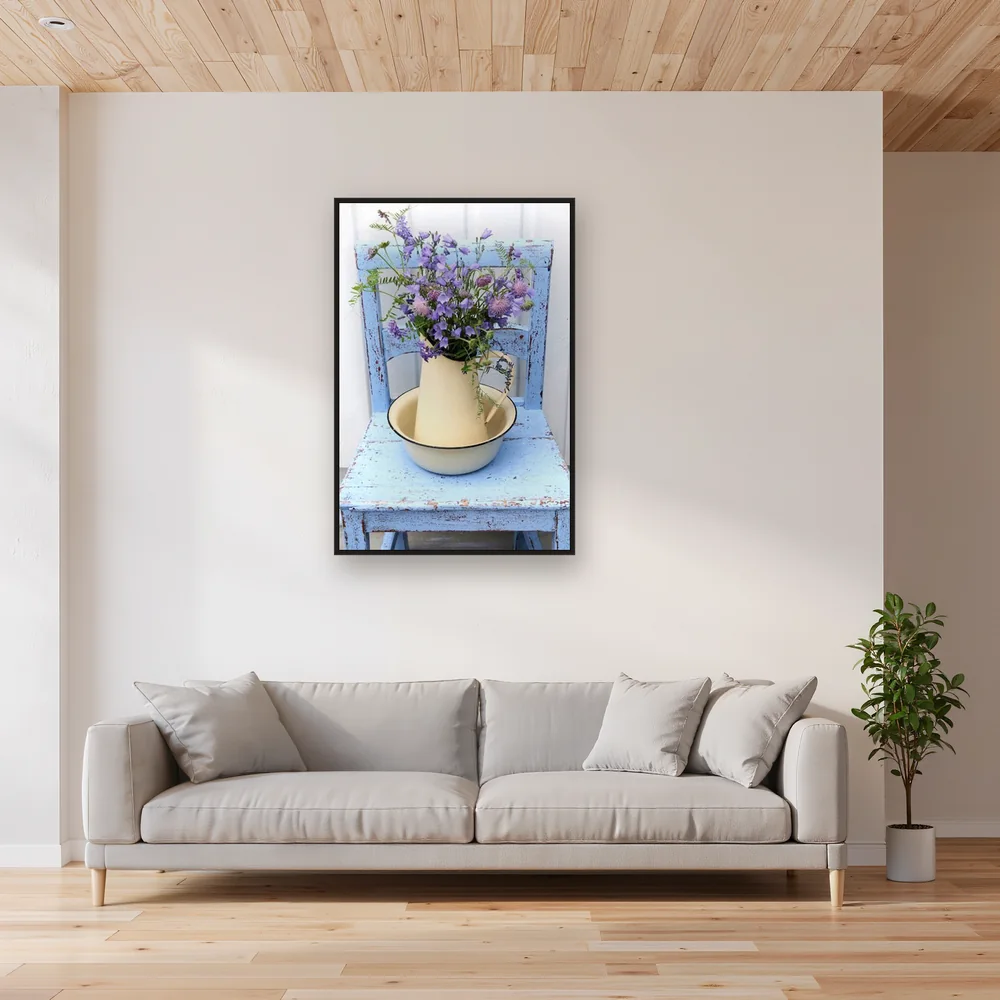 Fiori di Lyuba su una sedia – Soggiorno