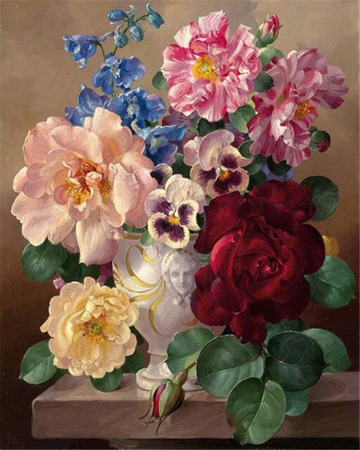 Aperçu du résultat final du diamond painting Majestätischer Rosenstrauß in einer Geschnitzten Vase.