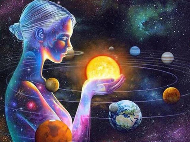 Aperçu du résultat final du diamond painting Planètes : La Déesse Cosmique.