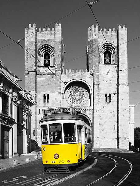 Aperçu du résultat final Straßenbahn von Lissabon in selektiver Farbe.