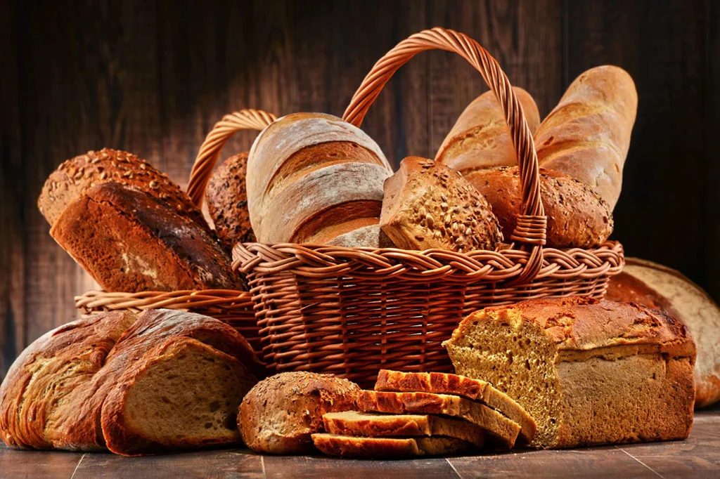 Aperçu du résultat final Basket of Rustic Breads Diamond Painting.