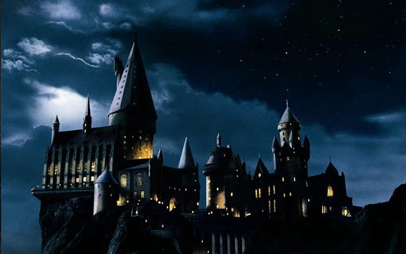 Aperçu du résultat final Hogwarts Castle Under the Moon.