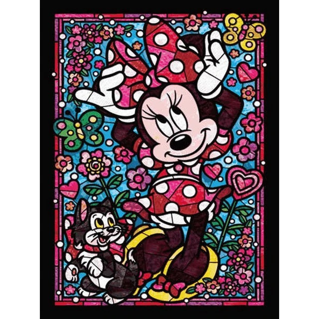 Preview van het eindresultaat van het diamantschilderij Minnie: The Floral Stained Glass.